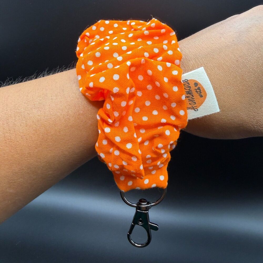 Handmade OneSz Scrunchie Key Fob Wristlet Womens Orange Polka Dot Cotton KeyRing